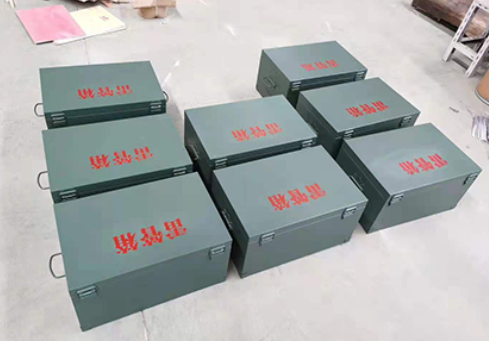 紫金炸药箱和雷管箱一般是怎么存放的？