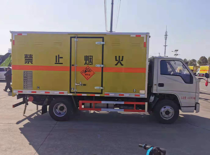 紫金爆破器材运输车技术升级与安全合规新趋势