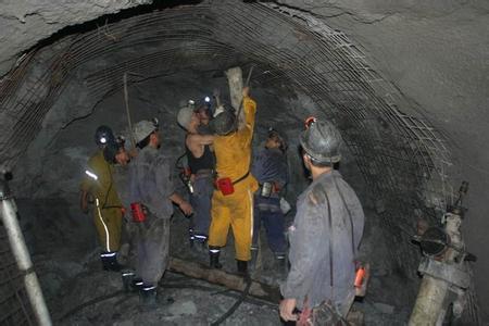 紫金工程爆破中的危险因素分析以及应对工程爆破危险的措施